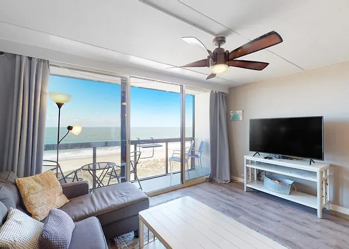 Golden Sands 606 Holiday home *