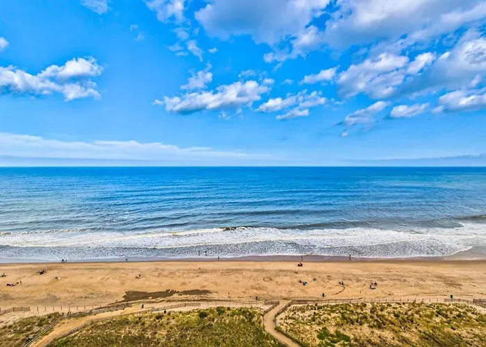 Holiday home Golden Sands 606